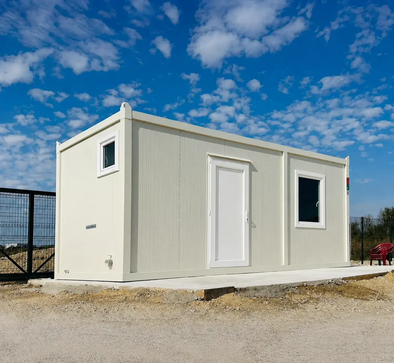 Interno di un container abitativo EKO BOX