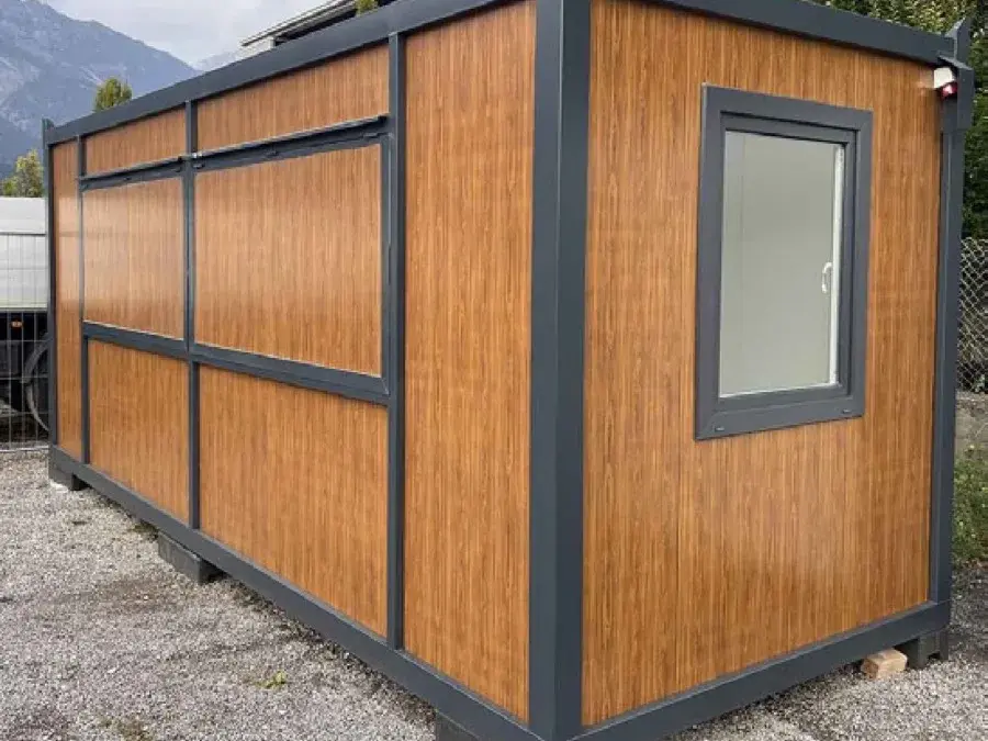 Modulo chiosco con rivestimento in legno
