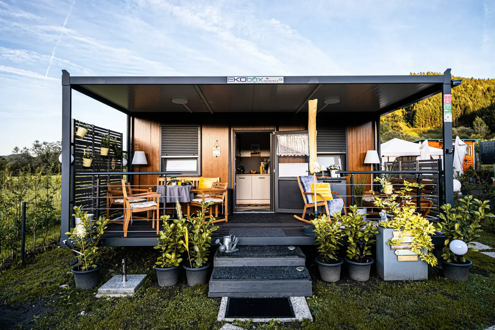 Modulo gastronomico con terrazza e pergola