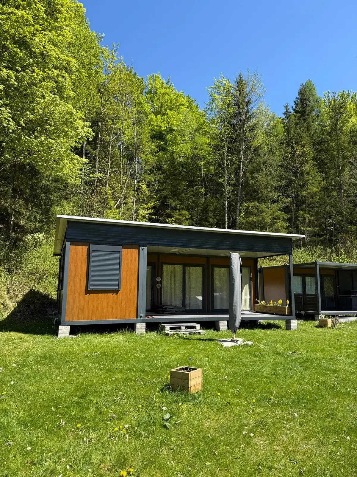 Tiny house con terrazza nel verde